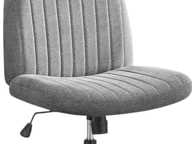 19" Black Tufted Swivel Lounge Chair