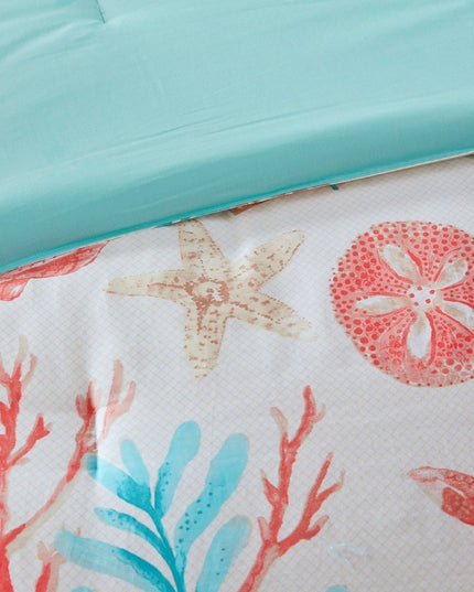 Set of Seven Aqua And Coral King Ring Stitch Sham And Comforter