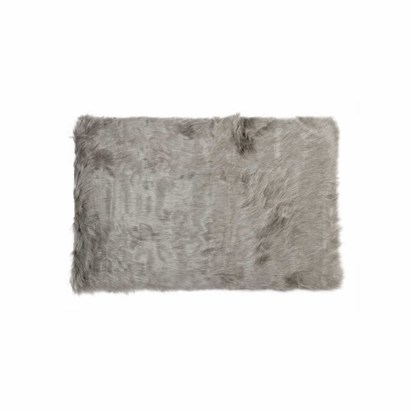 5' x 8' Gray Faux Sheepskin Area Rug