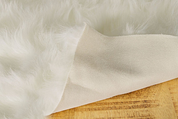 24" x 36" x 1.5" Off White Sheepskin Faux Fur Single - Area Rug