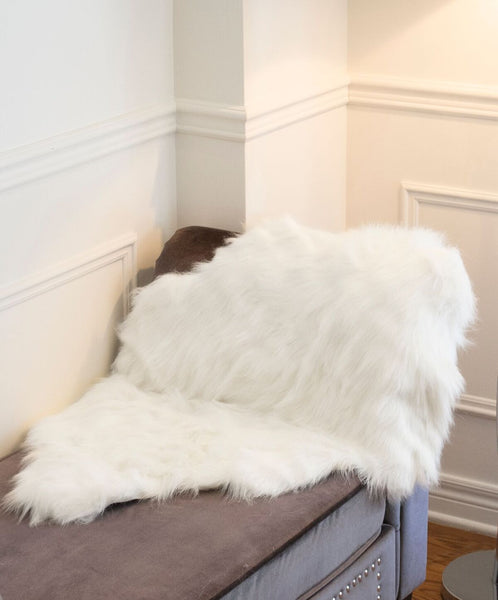 24" x 36" x 1.5" Off White Sheepskin Faux Fur Single - Area Rug