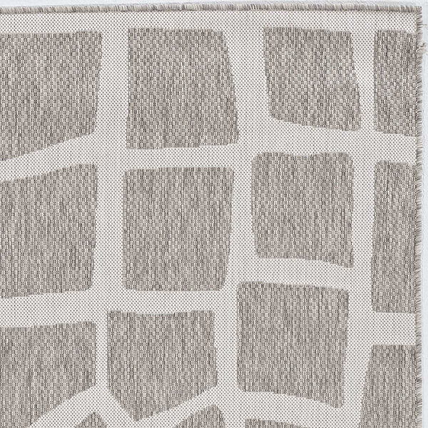 3' x 4' Ivory or Grey Polypropylene Area Rug