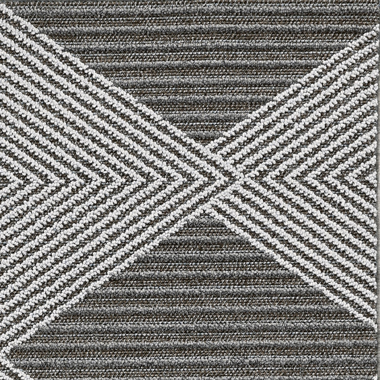 5' x 8' Grey or Ivory Geometric Diamond Area Rug