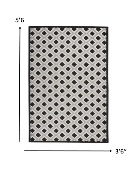 4’ x 6’ Black White Gray Indoor Outdoor Area Rug