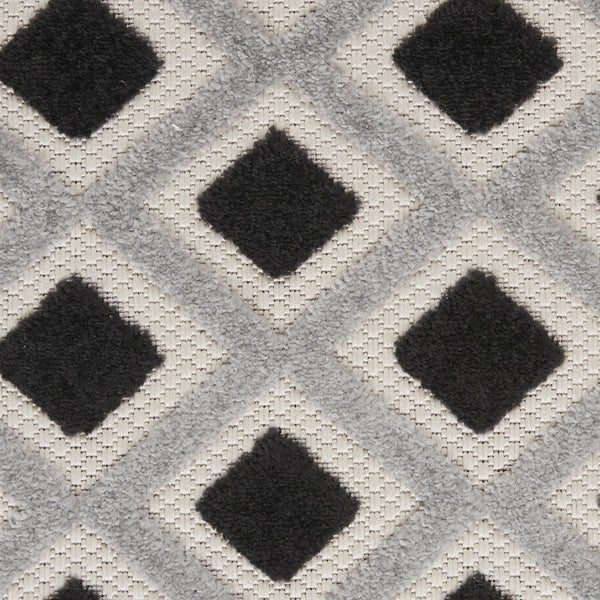 5’ x 8’ Black White Gray Indoor Outdoor Area Rug