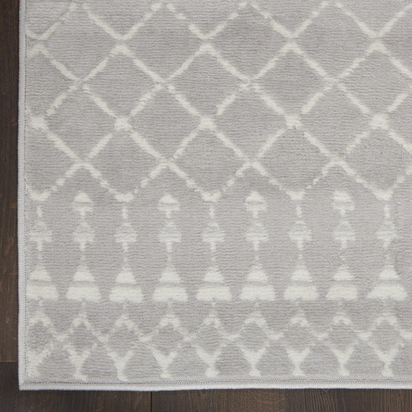 5’ x 7’ Gray and Ivory Berber Pattern Area Rug