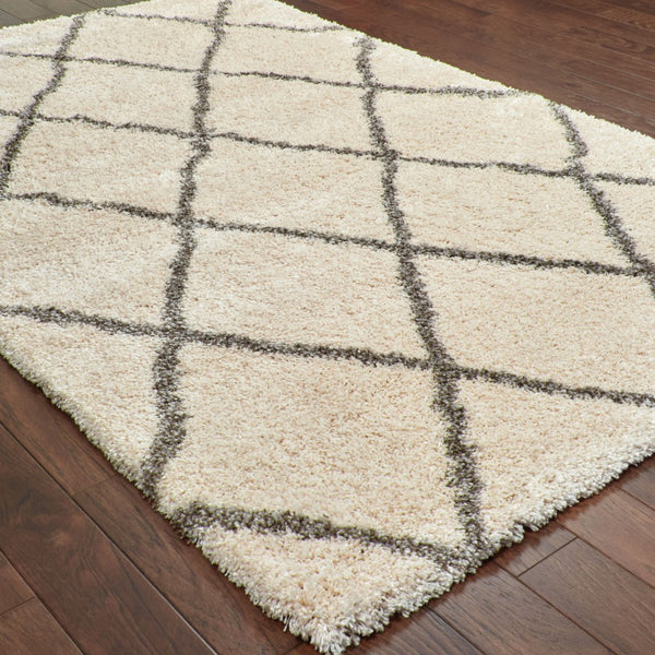 2’ x 3’ Ivory and Gray Geometric Lattice Scatter Rug