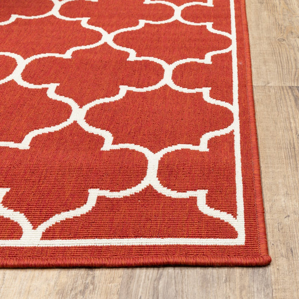 7’x10’ Red and Ivory Trellis Indoor Outdoor Area Rug