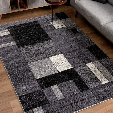 4’ x 6’ Gray Distressed Geometric Area Rug