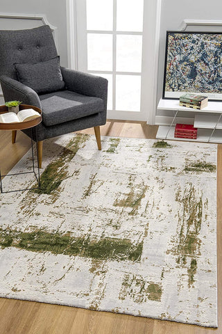 5’ x 8’ Green and Ivory Distressed Area Rug