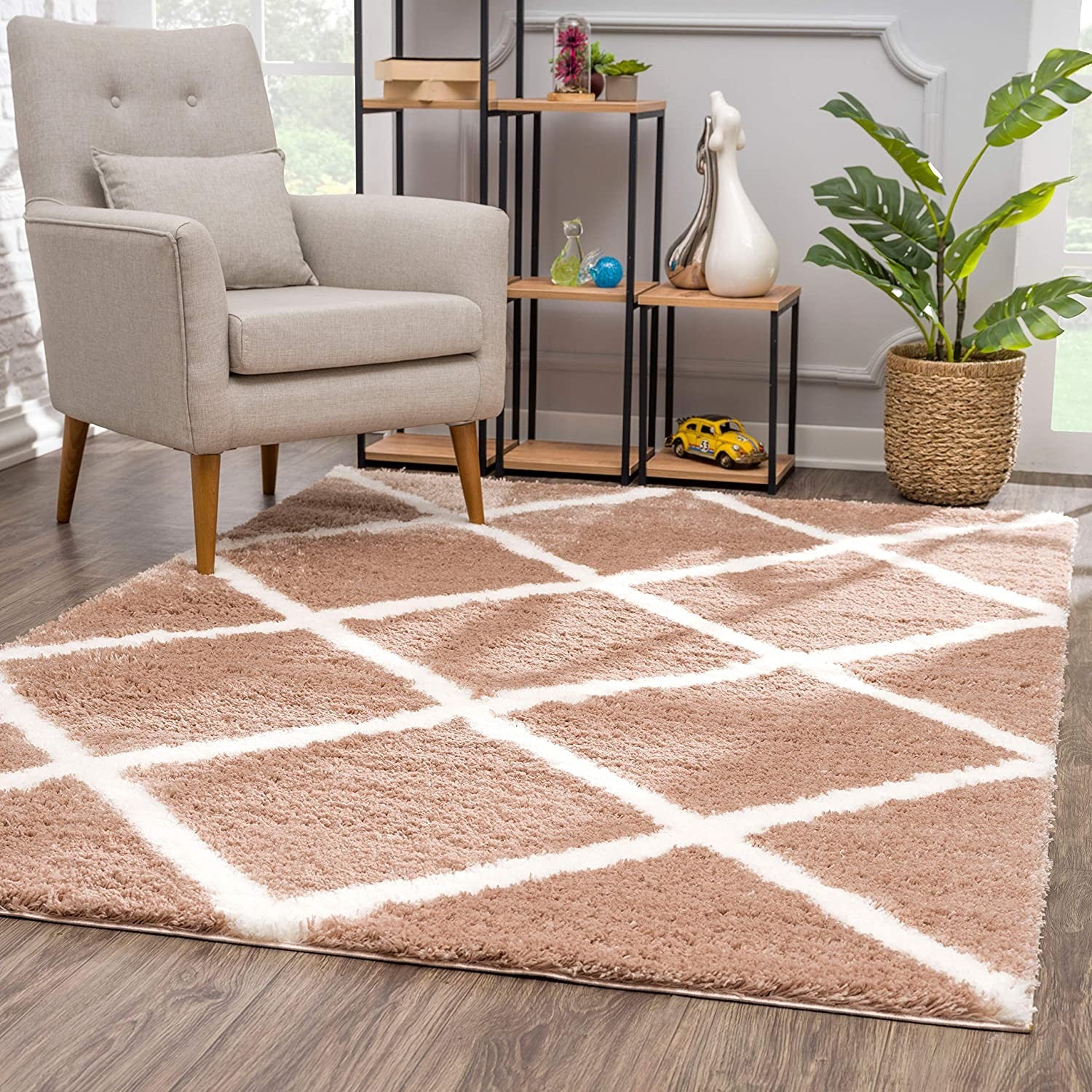 3’ x 5’ Beige and White Modern Lattice Area Rug