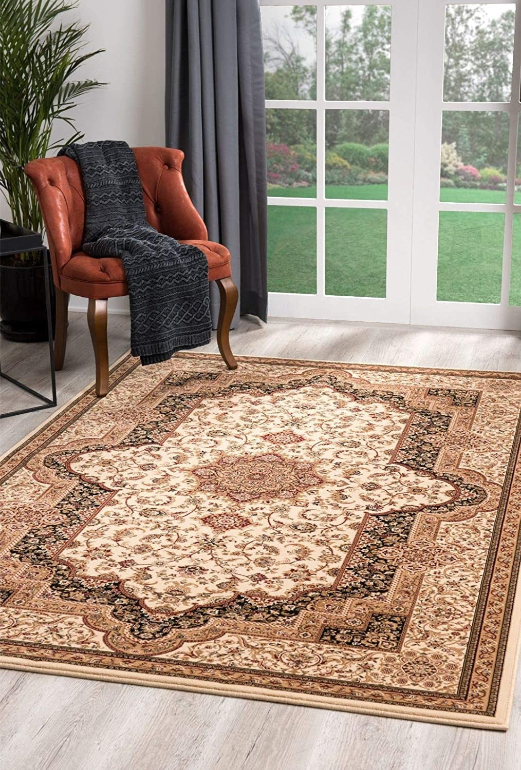 4’ x 6’ Cream and Black Decorative Area Rug