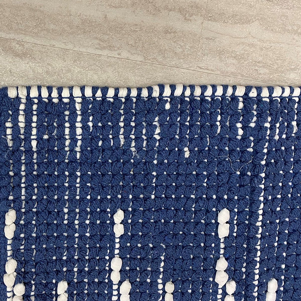 5’ x 7’ Blue and White Transition Area Rug