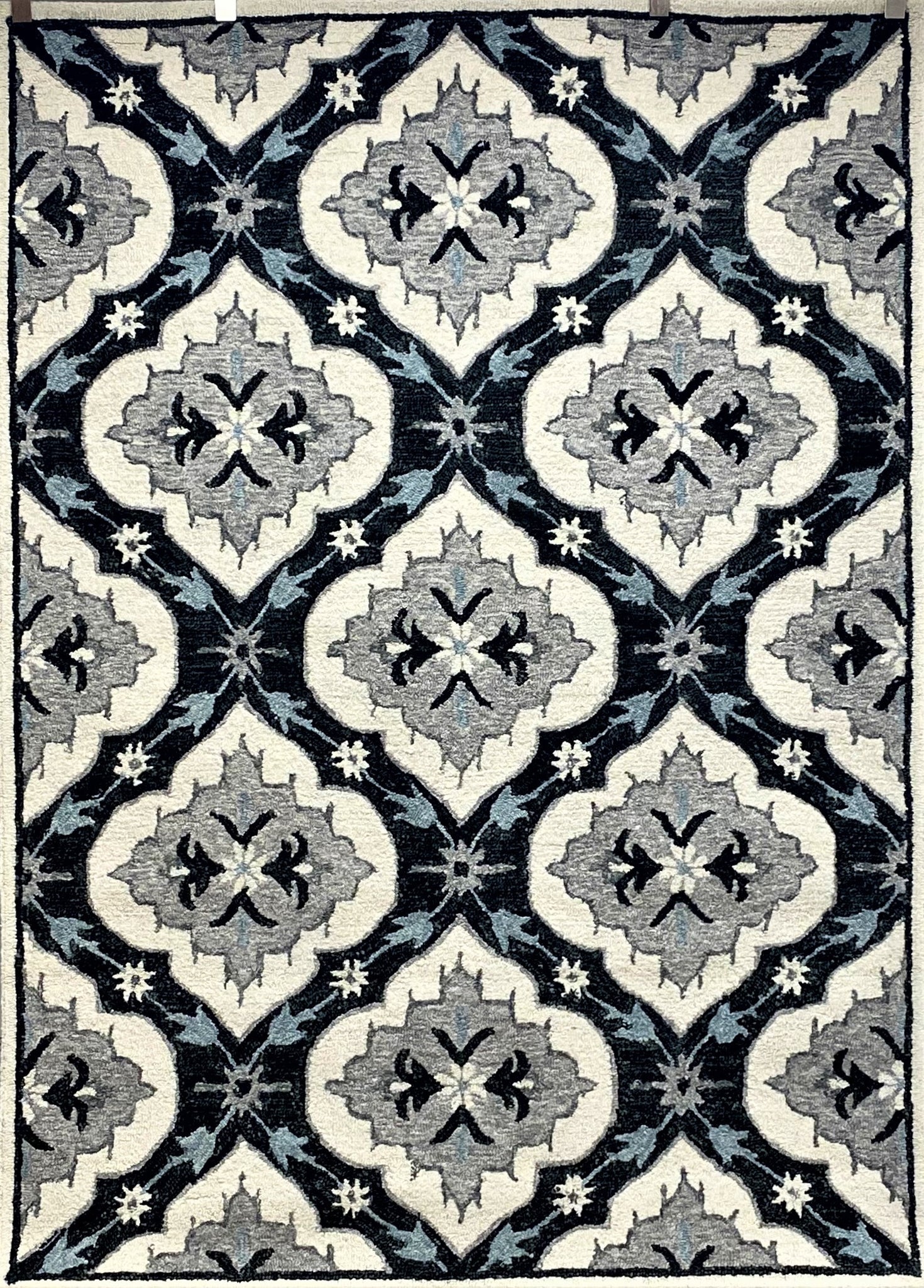 5’ x 7’ Black and Cream Floral Trellis Area Rug