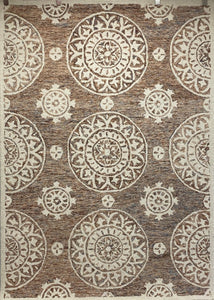 5’ x 7’ Tan and Cream Medallion Motif Area Rug