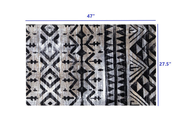 2' x 4' Black and Gray Aztec Washable Floor Mat