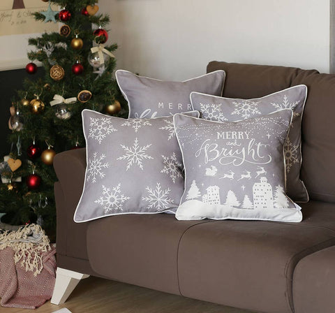 Set of 4 Gray and White Christmas Throw Pillows