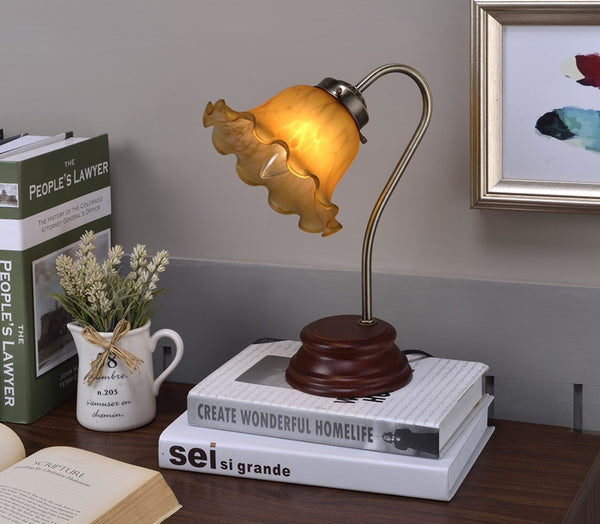 Traditional Gooseneck Table Lamp